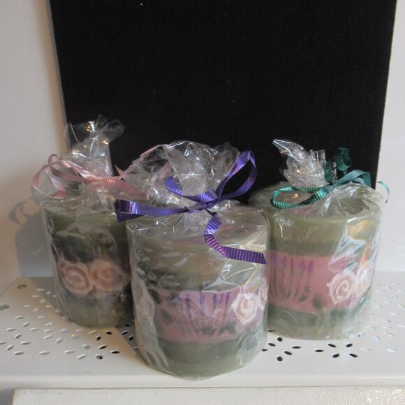 Stylized flowers, 3" Pillar Candle, Hand Painted, Nature, Codes H, J, S - Picture 1 of 5